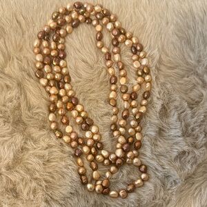 Elegant fresh water Pearl Necklace in Gold and Brown